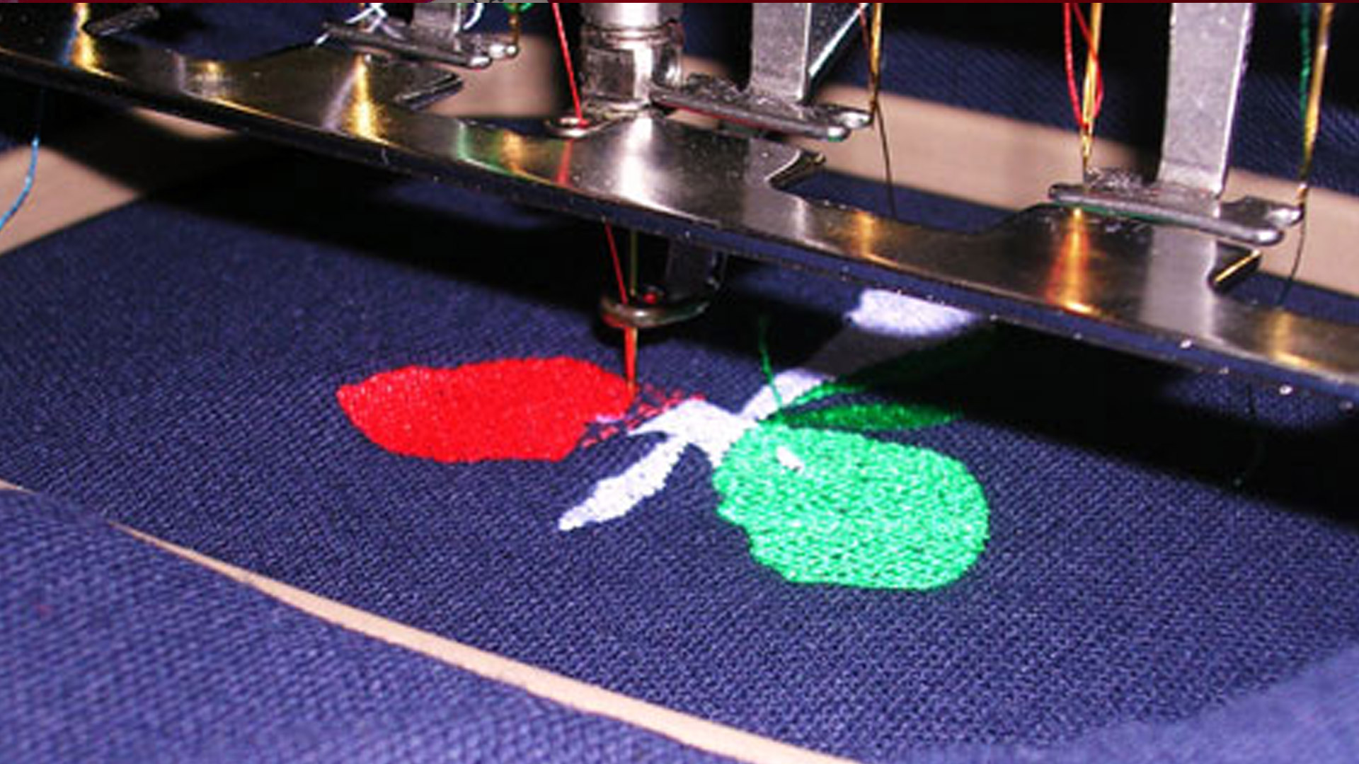 Piccole e grandi produzioni - Ricamo Style 1